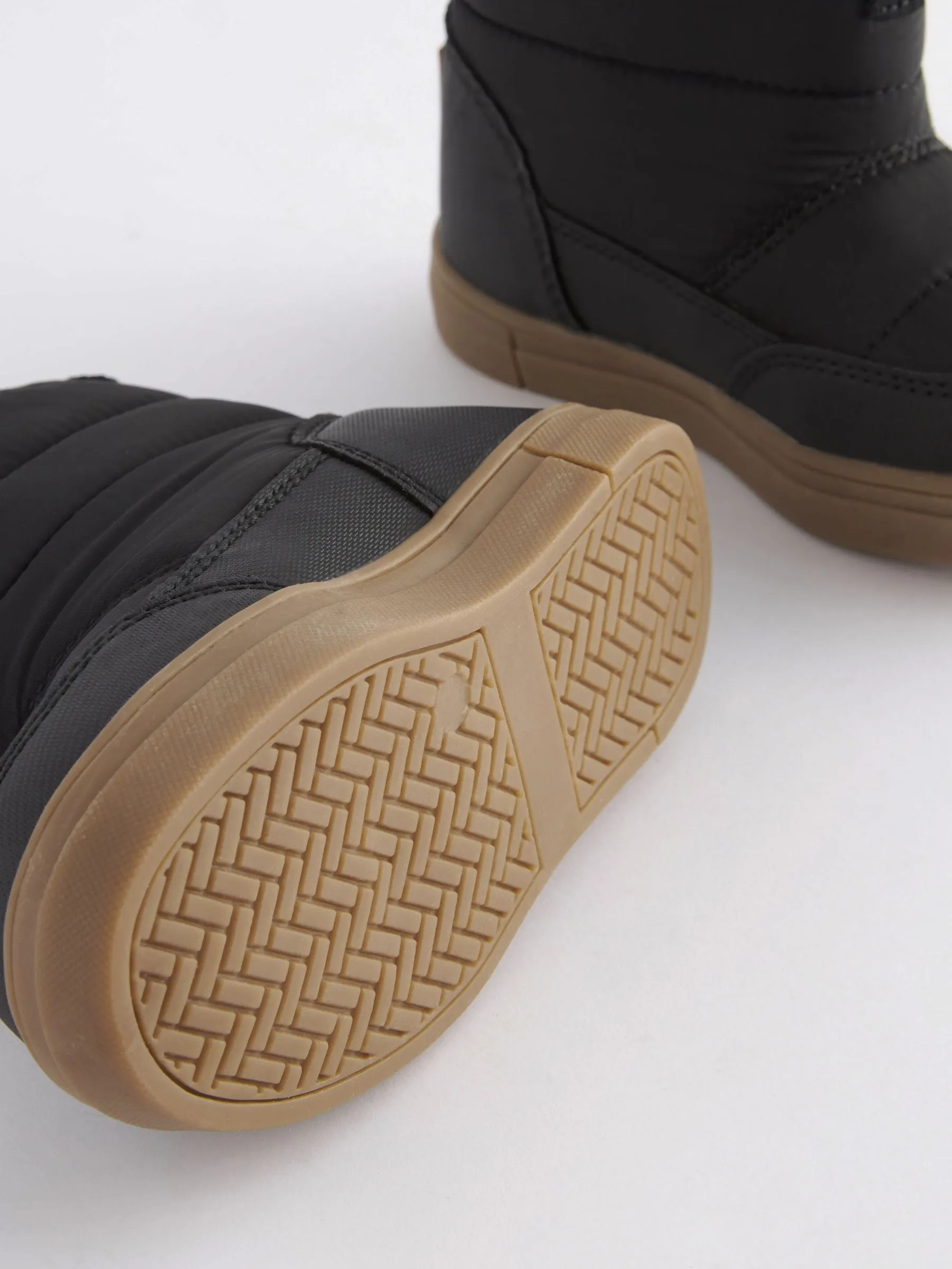 Black Thermal Thinsulate™ Lined Quilted Water Resistant Boots