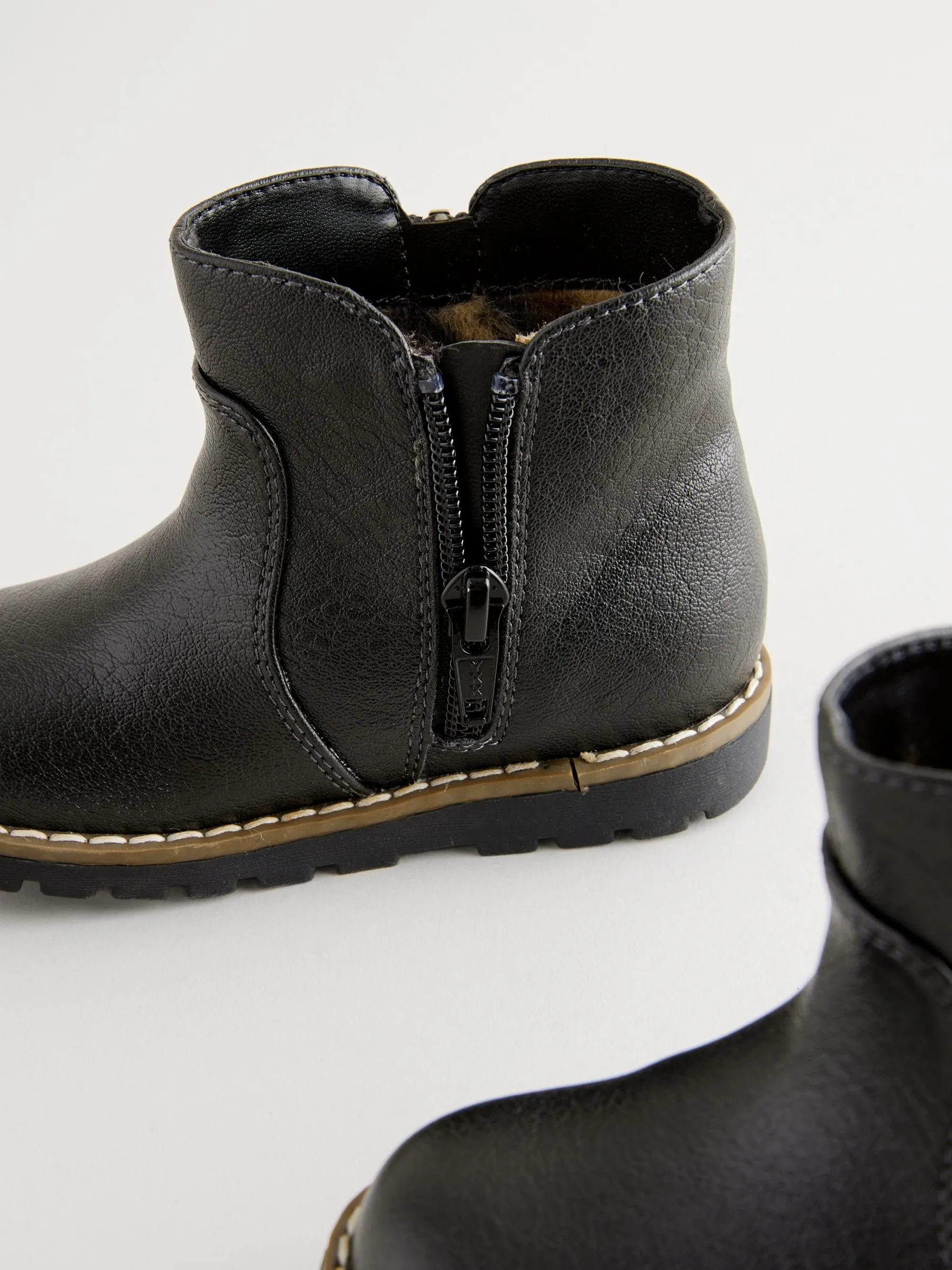 Black Wide Fit (G) Chelsea Zip Ankle Boots