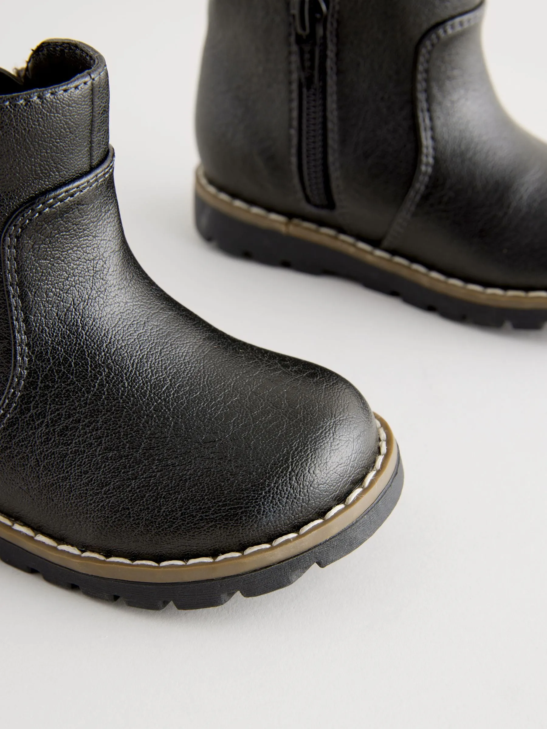 Black Wide Fit (G) Chelsea Zip Ankle Boots