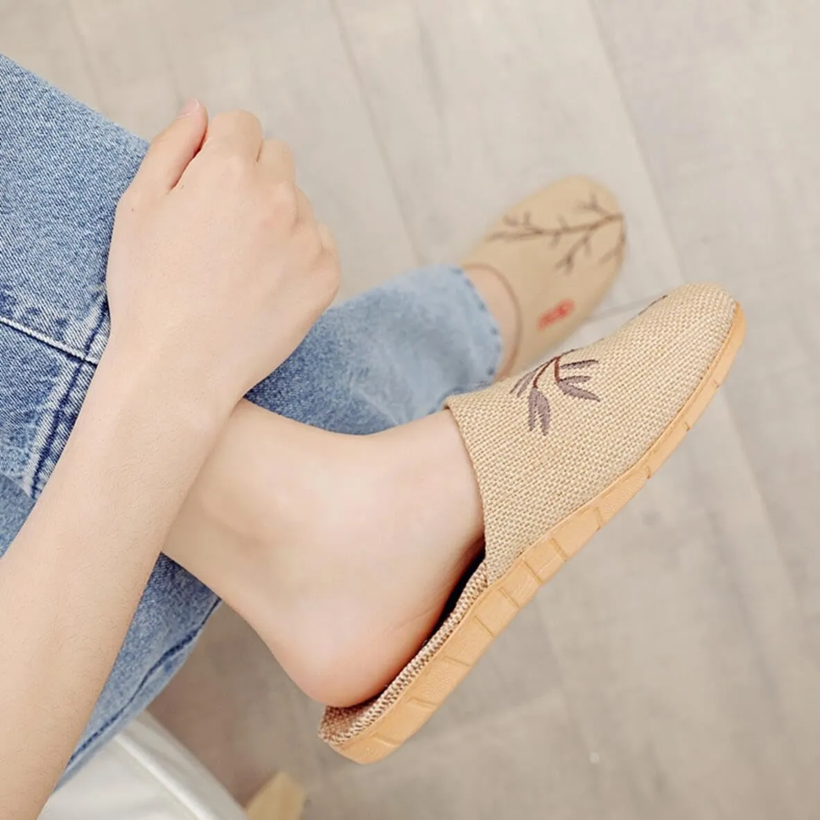 Gaolinci Linen Embroidered Slippers, Breathable Summer Home Slippers, Mens and Womens Sandals
