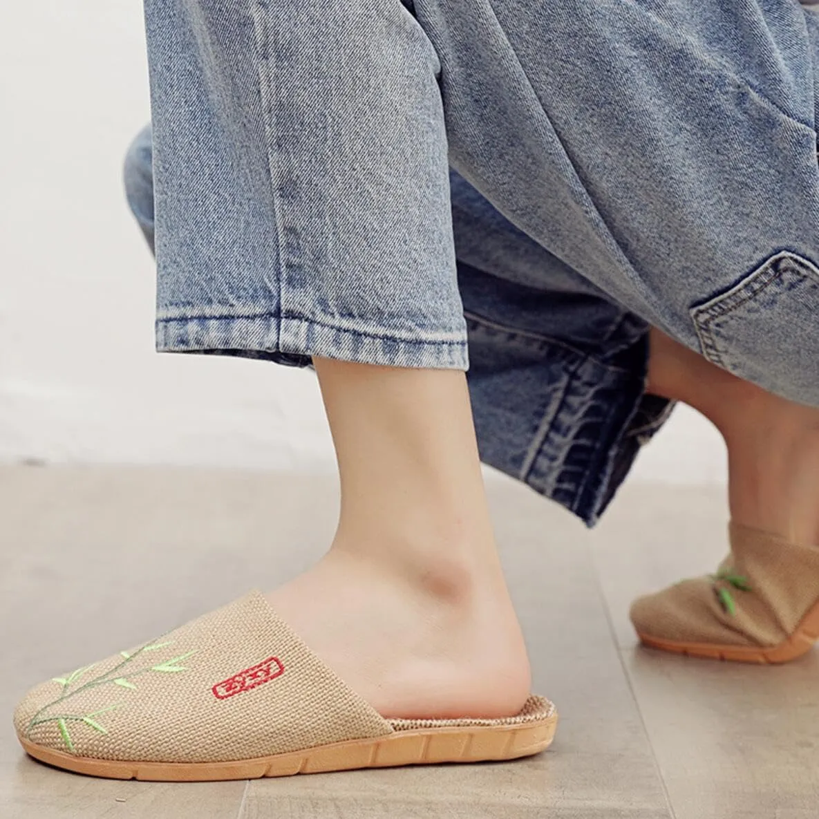 Gaolinci Linen Embroidered Slippers, Breathable Summer Home Slippers, Mens and Womens Sandals