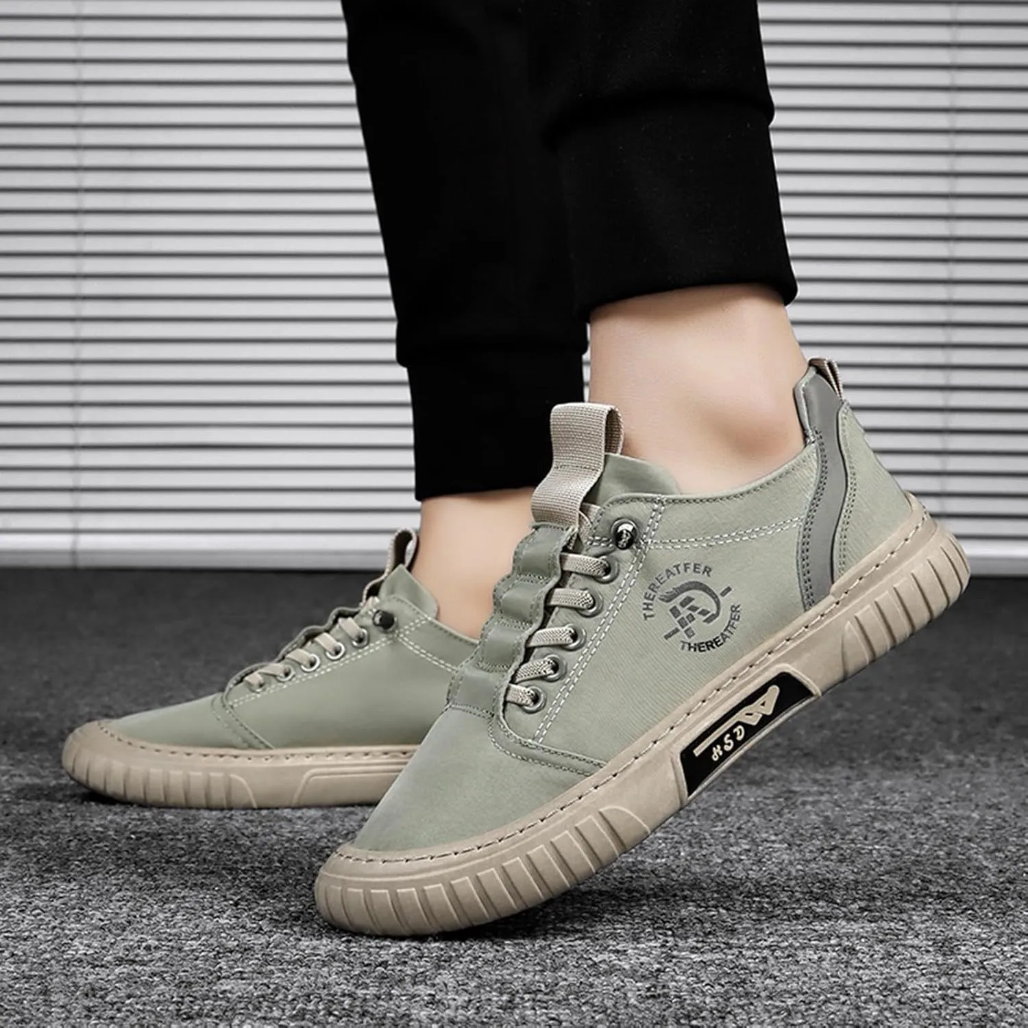 Men Low Top Breathable Casual Walking Shoes Canvas