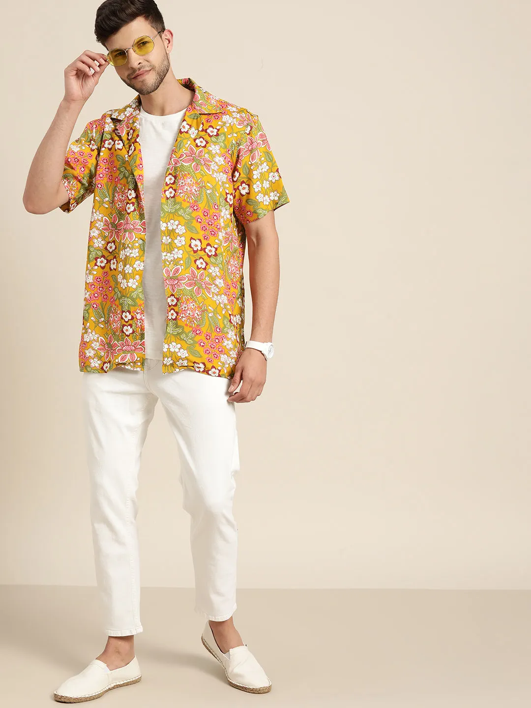 Men Mustard Printed Viscose Rayon Relaxed Fit Casual Resort shirt