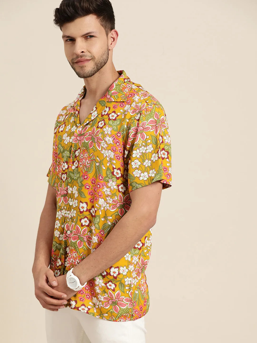 Men Mustard Printed Viscose Rayon Relaxed Fit Casual Resort shirt