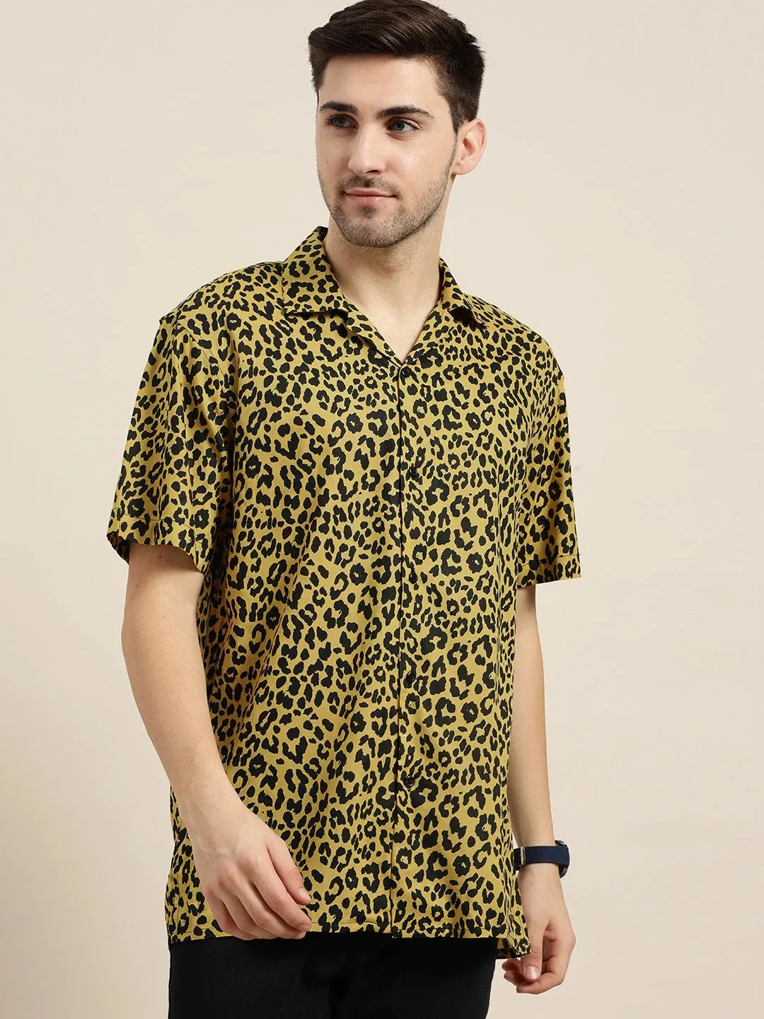 Men Yellow & Black Prints Viscose Rayon Relaxed Fit Casual Resort Shirt