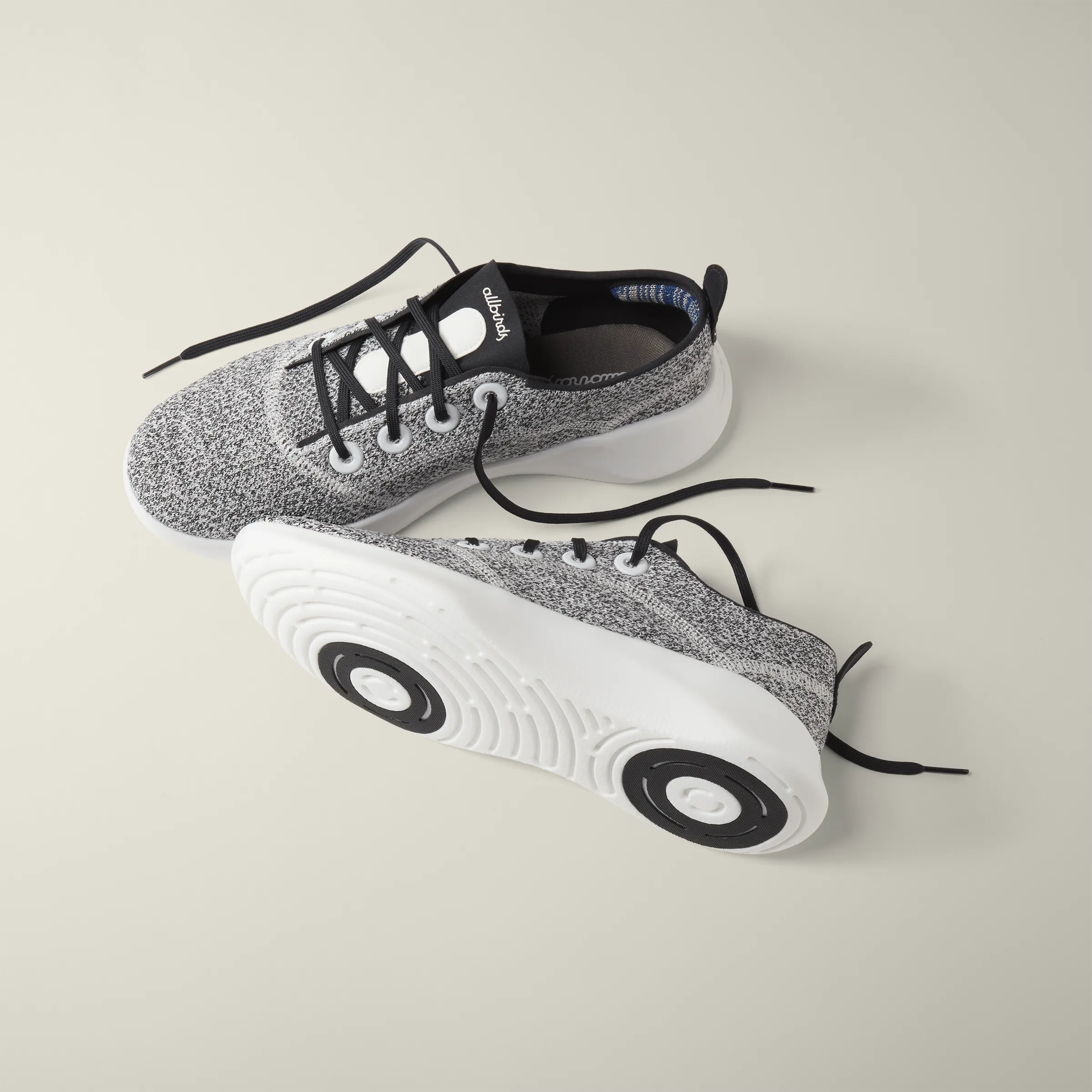 Men's SuperLight Tree Runners - Blizzard/Natural Black (Blizzard Sole)