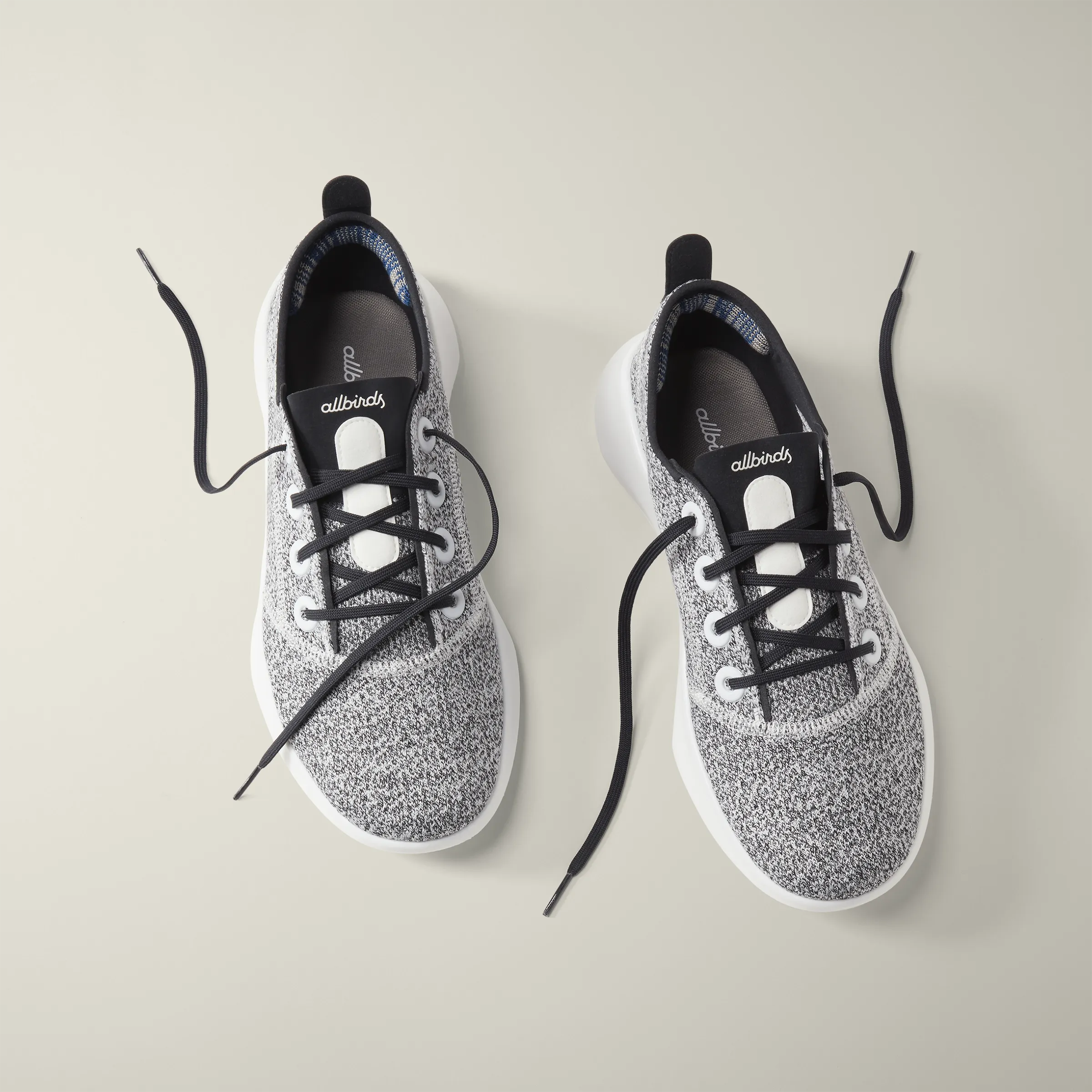 Men's SuperLight Tree Runners - Blizzard/Natural Black (Blizzard Sole)