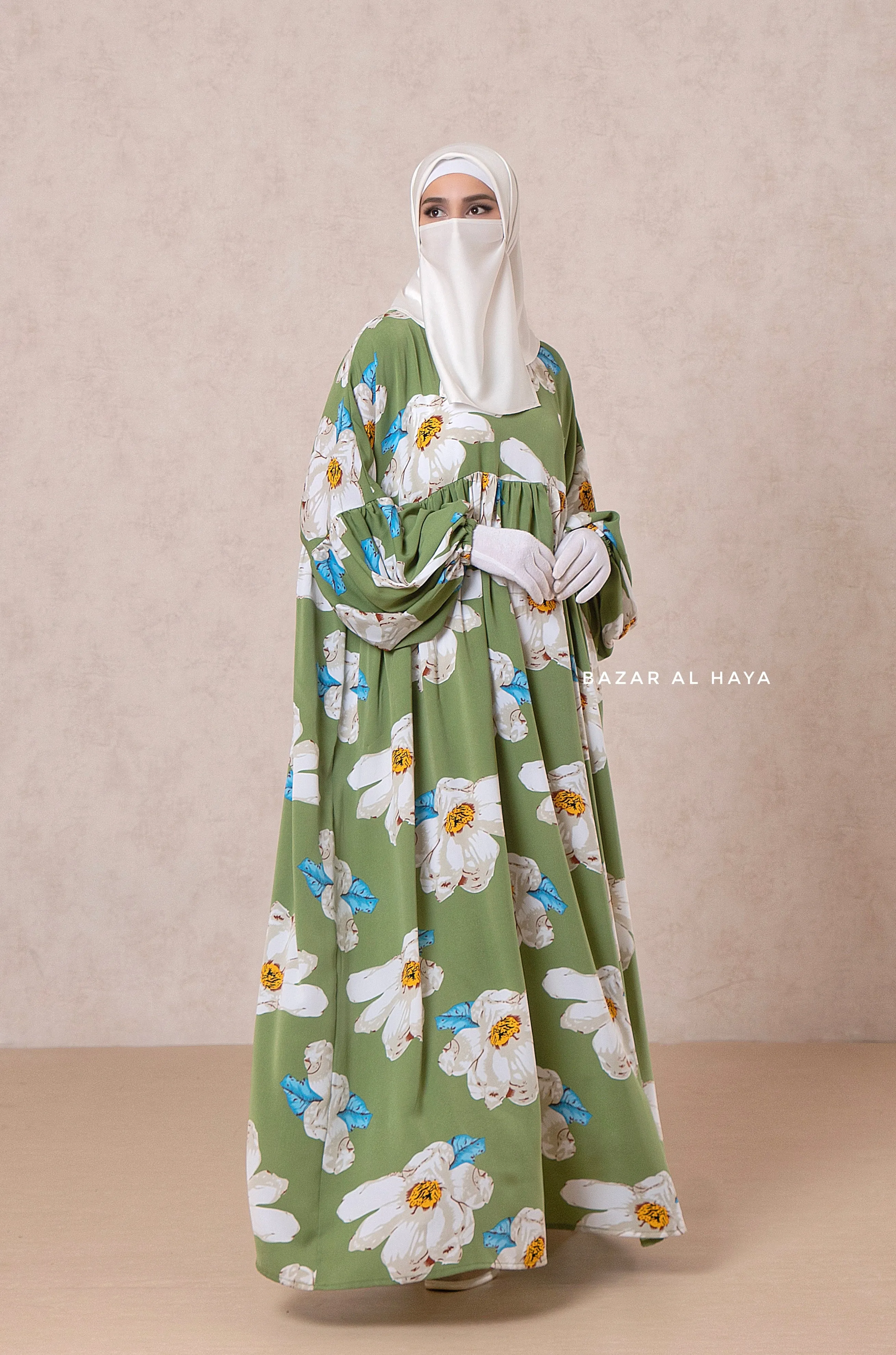 Muna Kiwi Loose Fit Summer Abaya Dress - Viscose Cotton & Daisy Flower Print