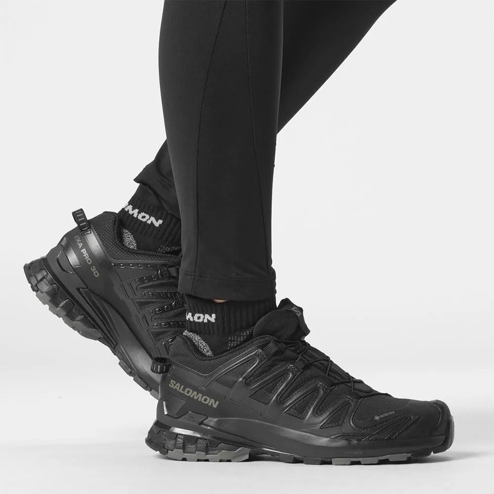 Salomon Women's Xa Pro 3D V9 Gore-tex Sneaker