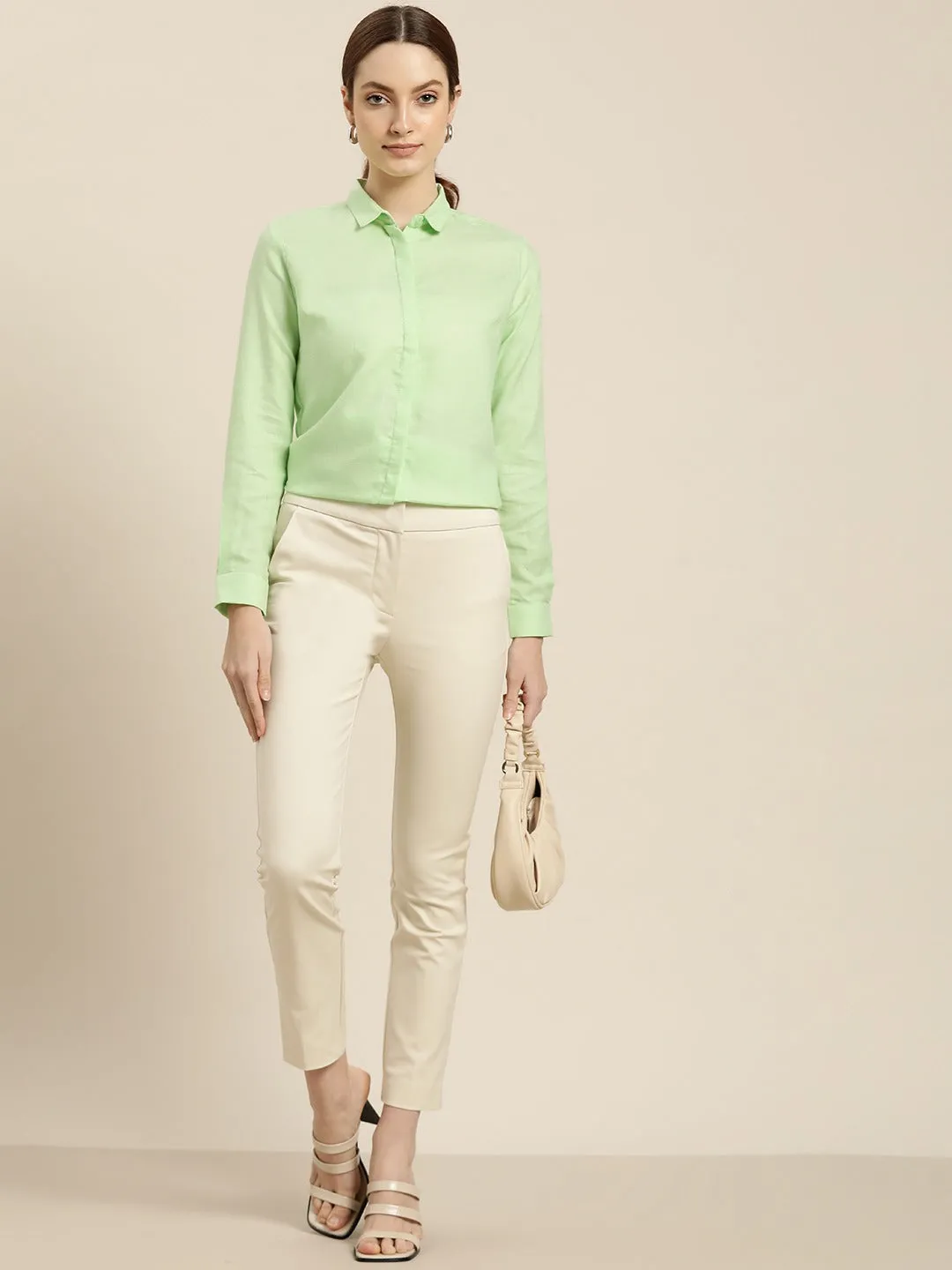 Women Green Solids Pure Cotton Slim Fit Formal Shirt