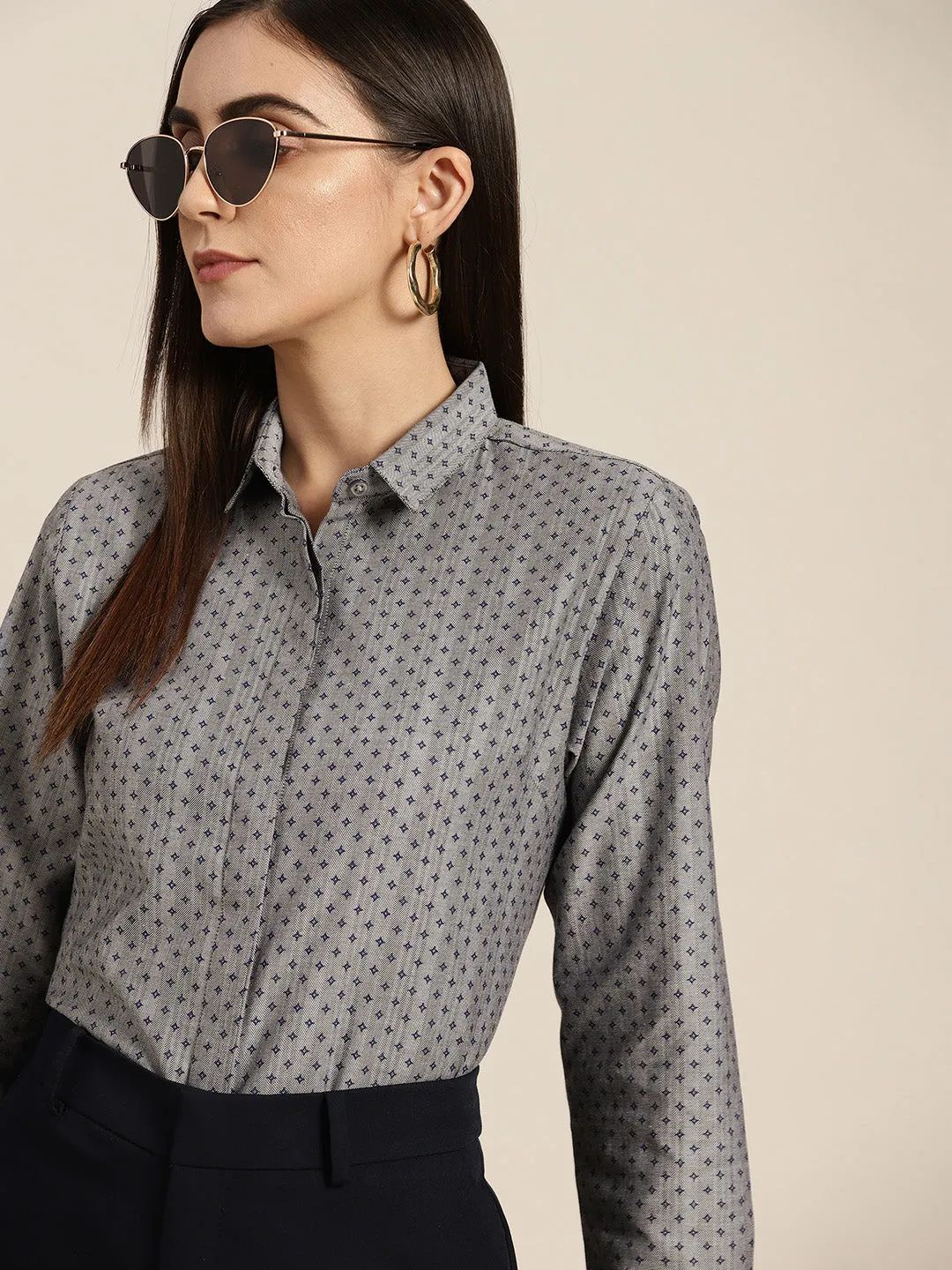 Women Grey Prints Pure Cotton Slim Fit Formal Shirt